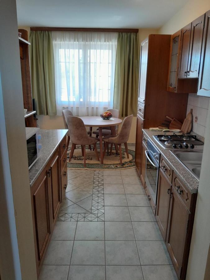 Apartments Stojakovic โปเรช ภายนอก รูปภาพ