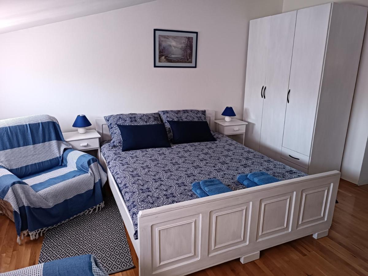 Apartments Stojakovic โปเรช ภายนอก รูปภาพ
