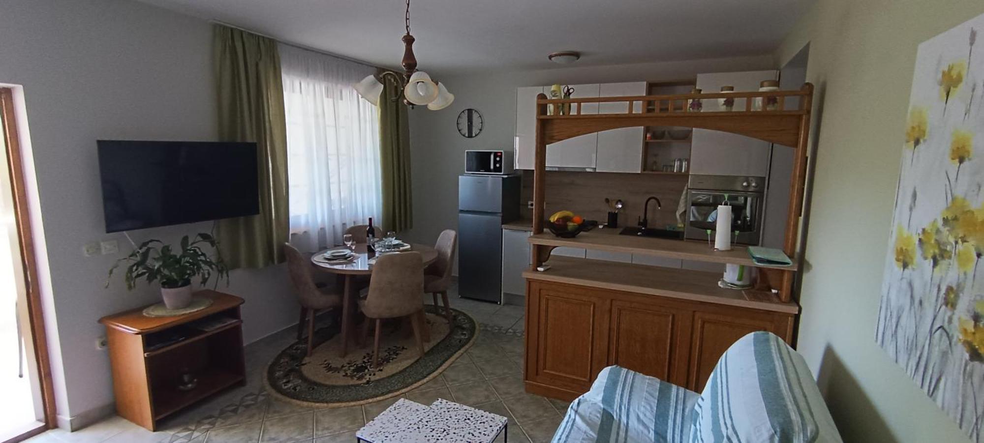 Apartments Stojakovic โปเรช ภายนอก รูปภาพ